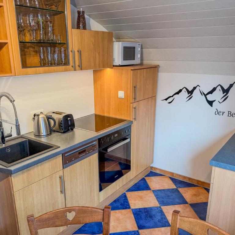 Haus Breitenberg im Allgäu - inklusive Bergbahnen und Skipass - Apartment mit 1 Schlafzimmer, Balkon und Bergblick - 16