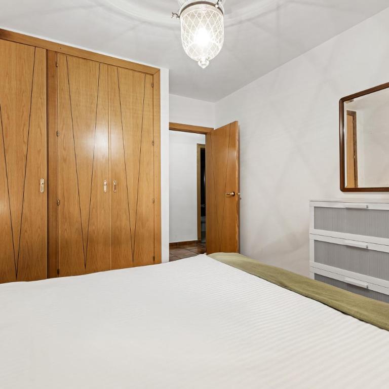Beachside Villa in Puerto Marina, Benalmádena - Villa - 51
