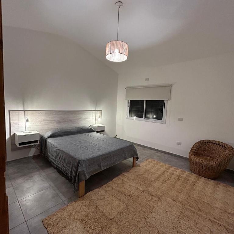 Disfruta casa de bosque a metros de AV San martin y minutos del lago - Casa de 2 dormitorios - 13