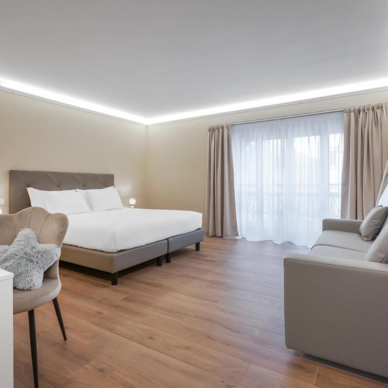B&B Le Stanze del Duomo - Camera Familiare (2 Adulti + 2 Bambini) - 5
