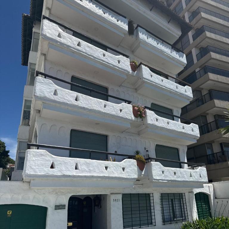 3 ambientes zona playa chica - One-Bedroom Apartment - 1