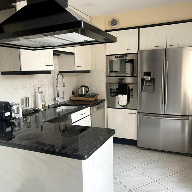 Le 42 Authentique Terrasse et Parking privé - Appartement 2 Chambres - 24