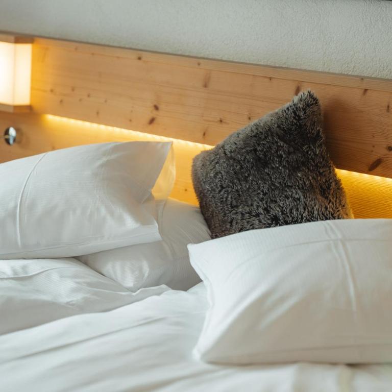 Hotel Matterhornblick - Zweibettzimmer mit Bergblick - 8