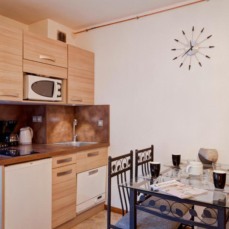 Studio rénové 2* pour 4 pers, Brides-les-Bains, avec Wifi et parking - Studio - 6