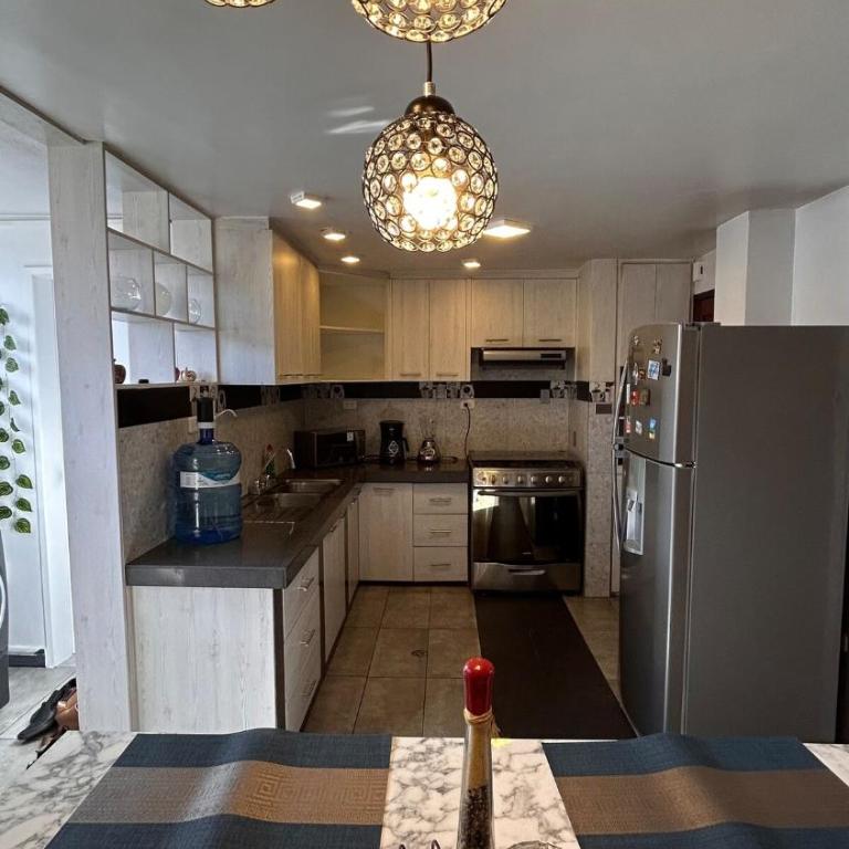 Apartment Quito Norte -Confortable Family-UDLA - Three-Bedroom Apartment - 3