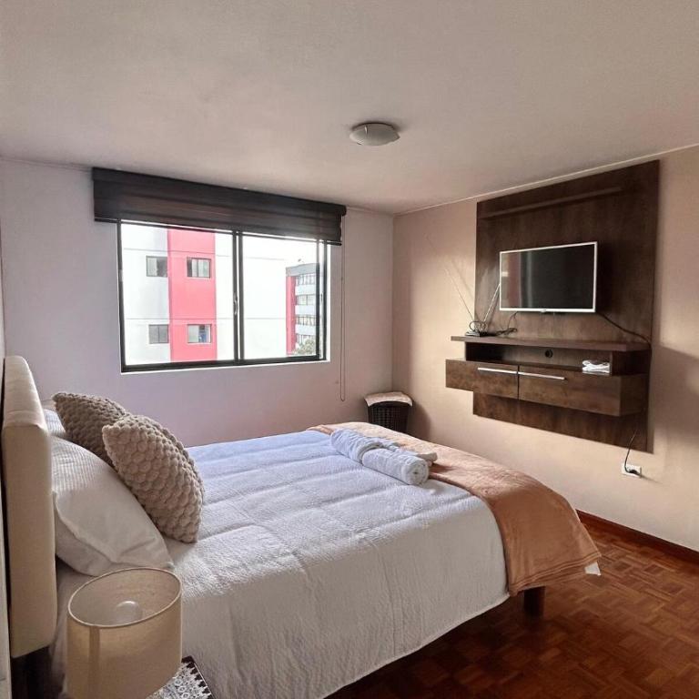 Apartment Quito Norte -Confortable Family-UDLA - Three-Bedroom Apartment - 14