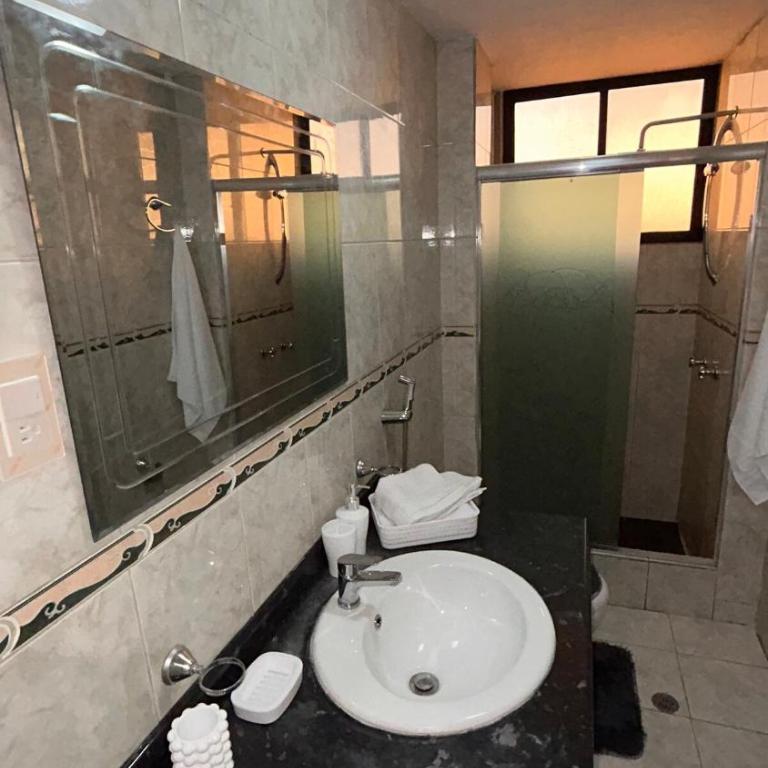 Apartment Quito Norte -Confortable Family-UDLA - Three-Bedroom Apartment - 18