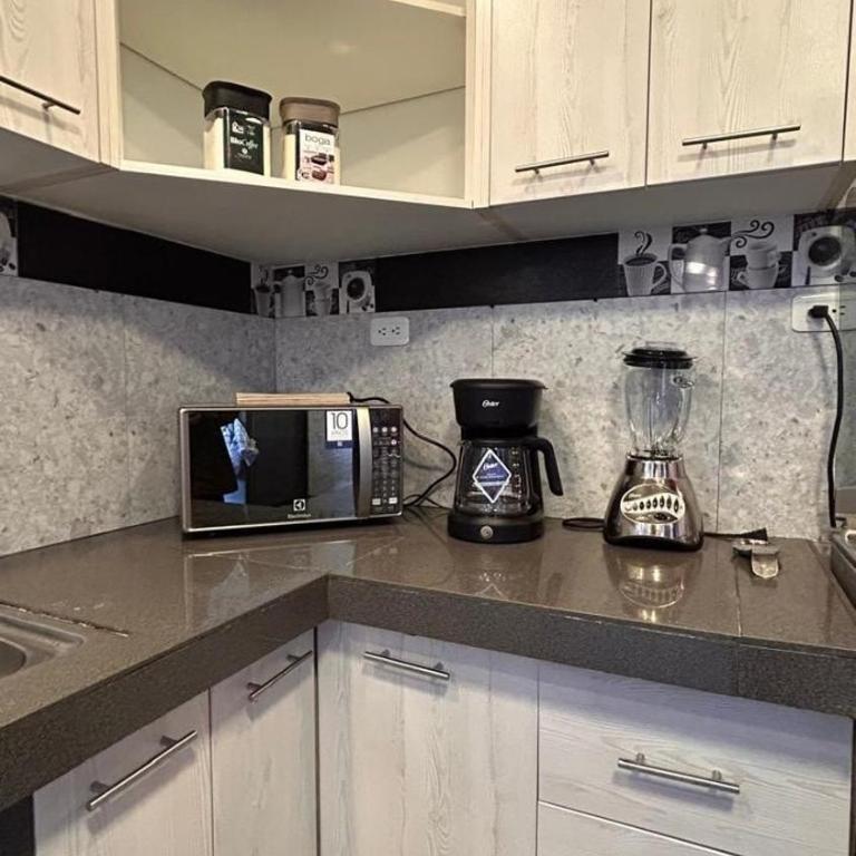 Apartment Quito Norte -Confortable Family-UDLA - Three-Bedroom Apartment - 5