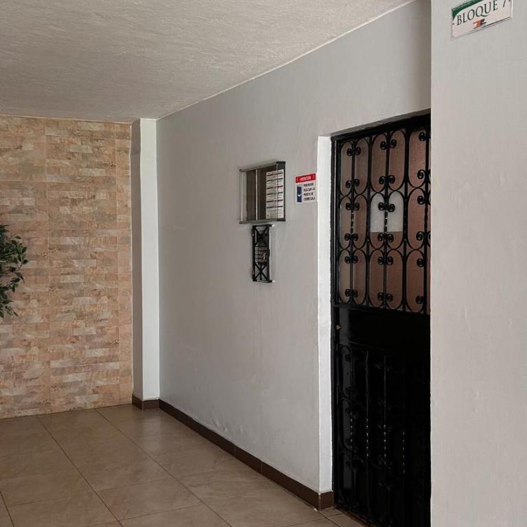Apartment Quito Norte -Confortable Family-UDLA - Three-Bedroom Apartment - 23