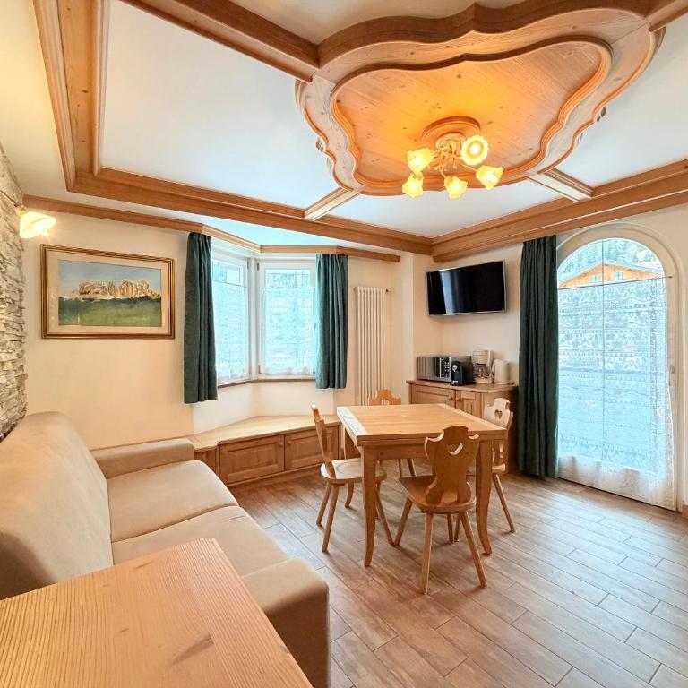 B&B Family Accommodation Canazei BIKE FRIENDLY - Suite Familiare Deluxe - 3