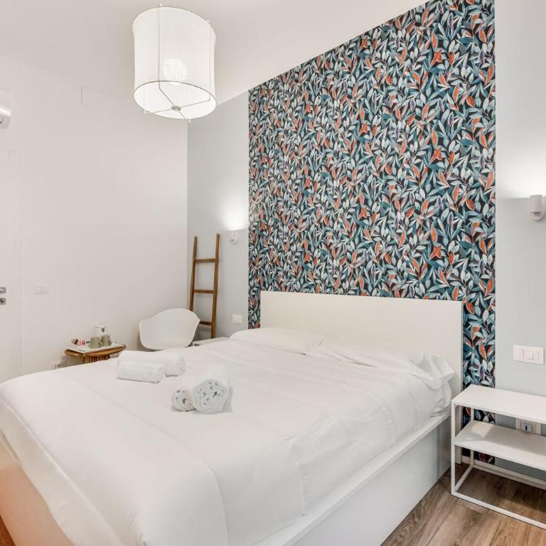 Rooms La Spezia 5Terre-Vicino alla stazione - Camera Matrimoniale con Bagno Privato - 1