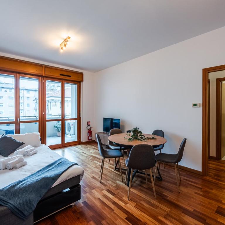 Tolstoj 1, Appartamento superior by SmartStay - Via Tortona, M4, Navigli - Appartamento con 1 Camera da Letto - 48