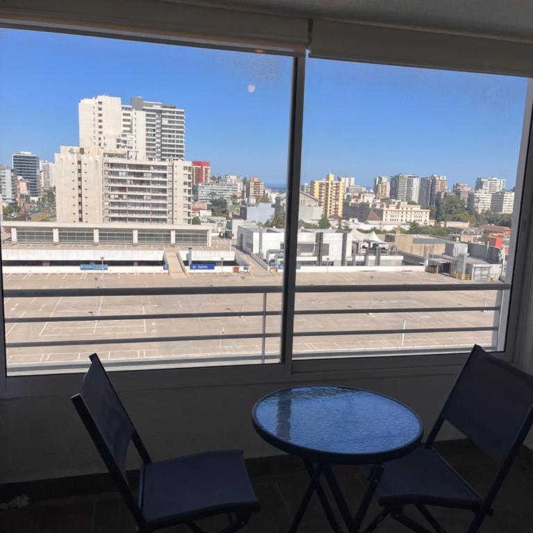 Comodo Depto en el Centro de la ciudad jardín a un minuto de terminal de buses - Apartamento de 1 dormitorio - 2