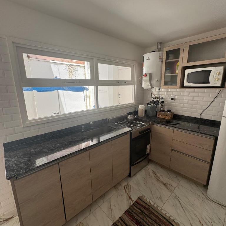 3 rooms in La Perla area - One-Bedroom Apartment - 1