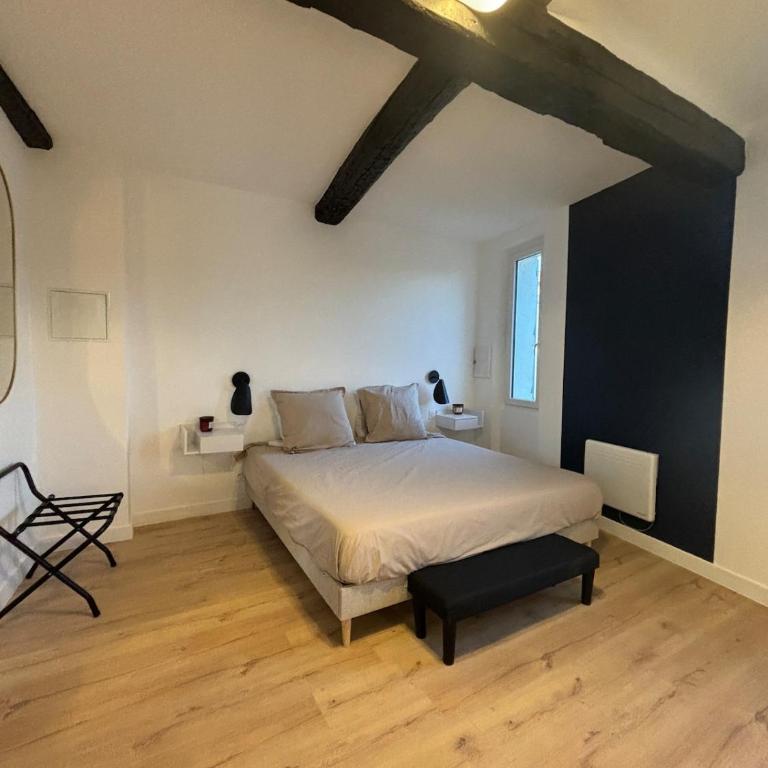 La chambre d'Hotel de l'Equerre - One-Bedroom Apartment - 3