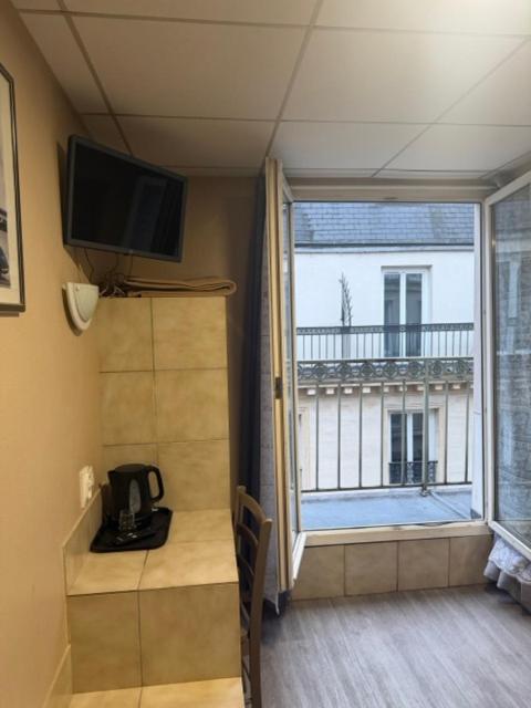 Hôtel Jarry Confort - Chambre Double avec Douche - 5
