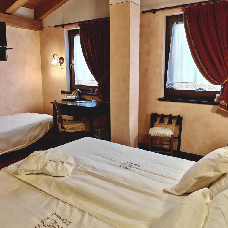 Hotel L' Aiglon - Camera Tripla - 6