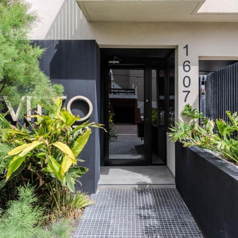 Lujoso Todo Incluido con Cochera Privada a Metros Del Mar - Apartamento de 1 dormitorio - 1