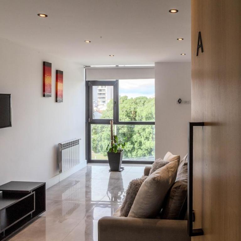 Lujoso Todo Incluido con Cochera Privada a Metros Del Mar - Apartamento de 1 dormitorio - 31