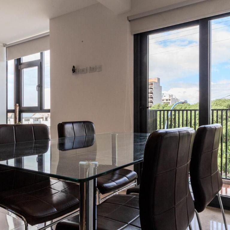 Lujoso Todo Incluido con Cochera Privada a Metros Del Mar - Apartamento de 1 dormitorio - 18