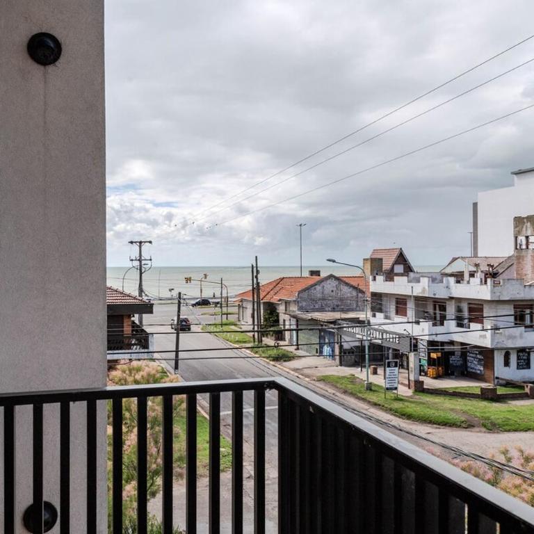 Lujoso Todo Incluido con Cochera Privada a Metros Del Mar - Apartamento de 1 dormitorio - 3