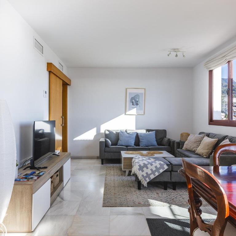 Panoramic Penthouse - Two-Bedroom Apartment - 40