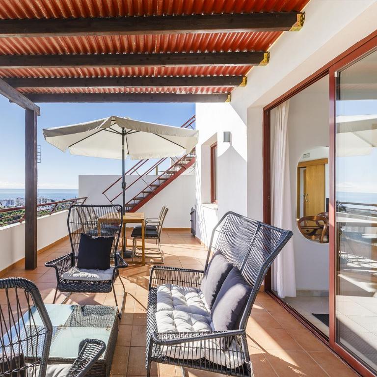 Panoramic Penthouse - Two-Bedroom Apartment - 60
