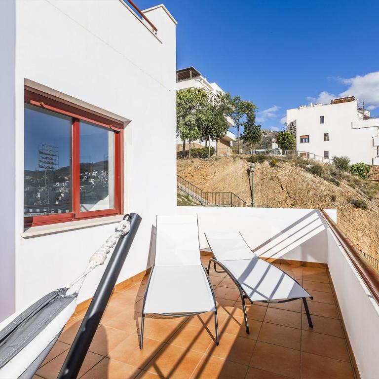 Panoramic Penthouse - Two-Bedroom Apartment - 65