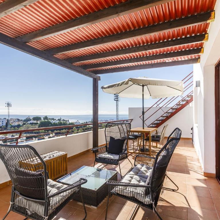 Panoramic Penthouse - Two-Bedroom Apartment - 4