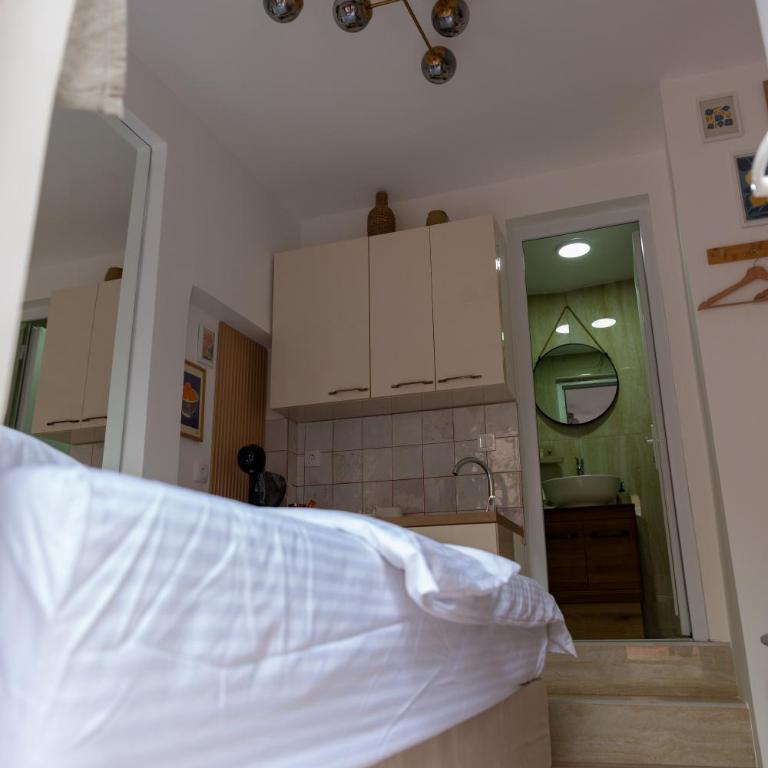 Urban Nest Apartments - One-Bedroom Apartment - 13