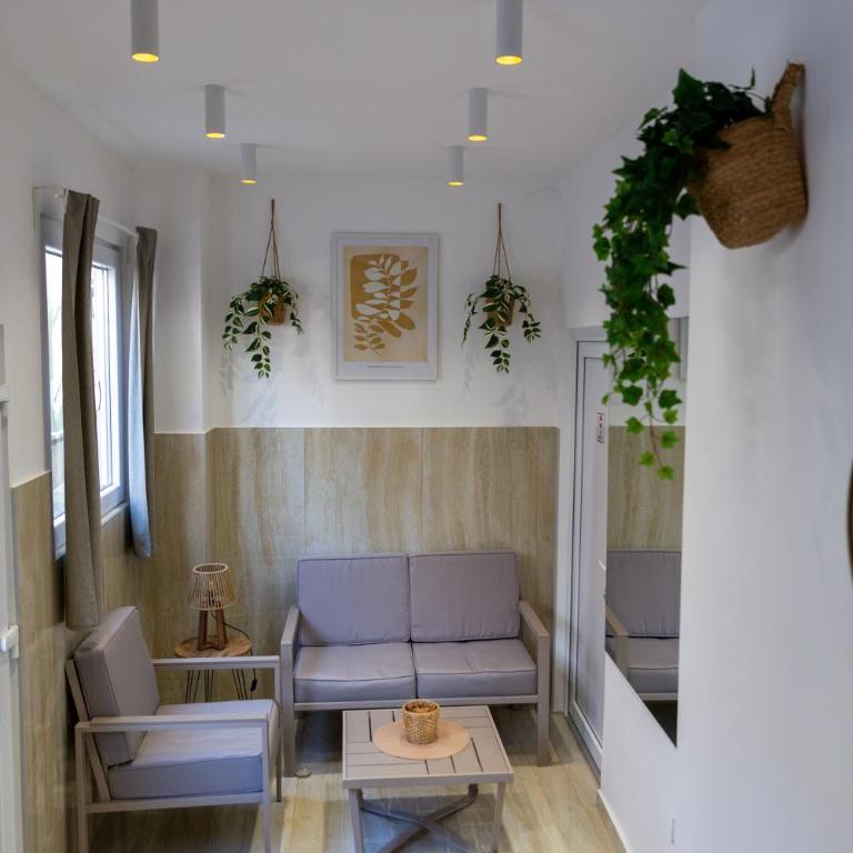 Urban Nest Apartments - One-Bedroom Apartment - 32