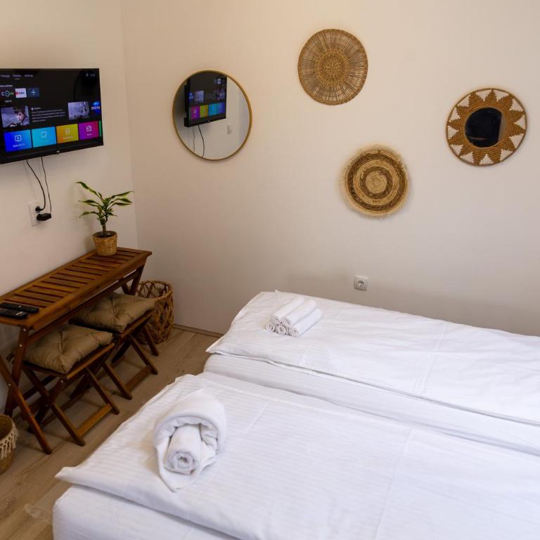Urban Nest Apartments - One-Bedroom Apartment - 39