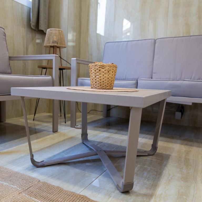 Urban Nest Apartments - One-Bedroom Apartment - 76