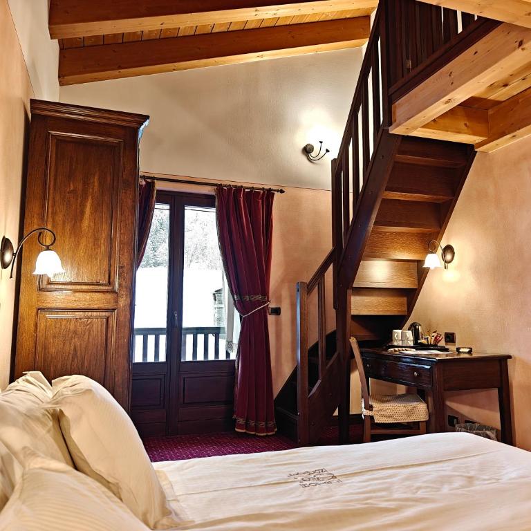 Hotel L' Aiglon - Camera Tripla Superior - 2