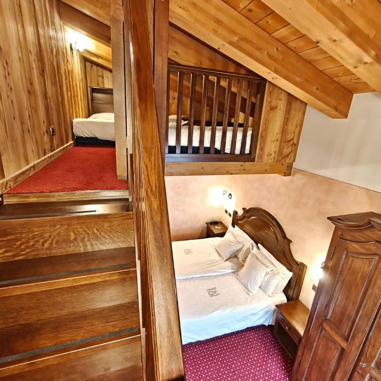 Hotel L' Aiglon - Camera Tripla Superior - 3