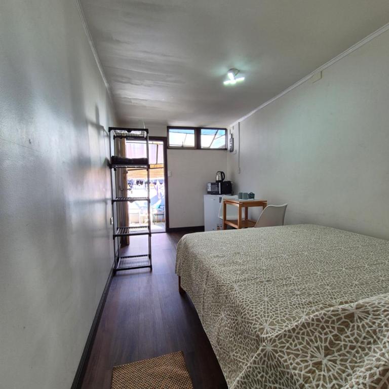 Ironhause - One-Bedroom Apartment - 5