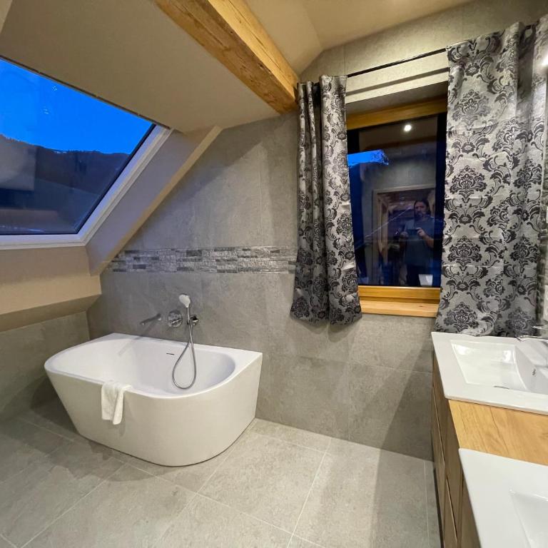 Nockalm Cottage - Apartment mit 2 Schlafzimmern und Aussicht - 12