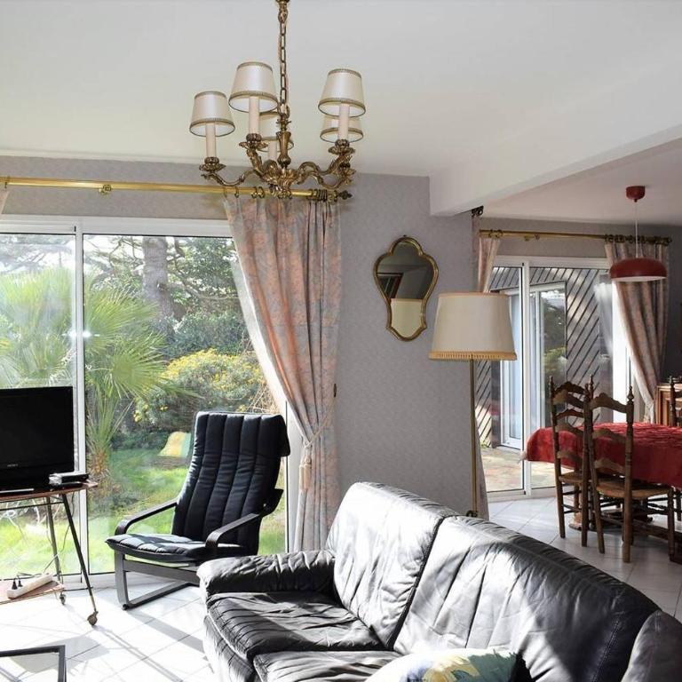 Villa avec jardin dans un quartier calme au centre de Perros-Guirec - Réf 934 - Casa a Schiera con 3 Camere da Letto - 2