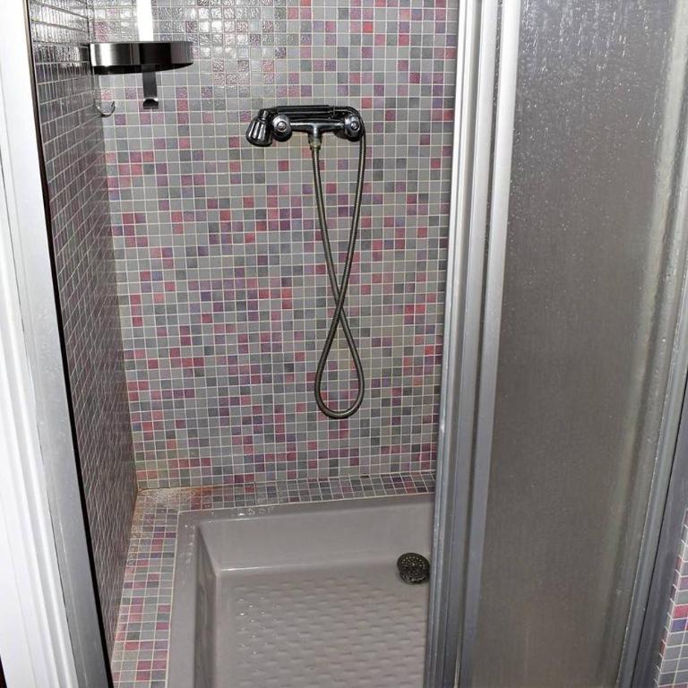 Villa avec jardin dans un quartier calme au centre de Perros-Guirec - Réf 934 - Casa a Schiera con 3 Camere da Letto - 17