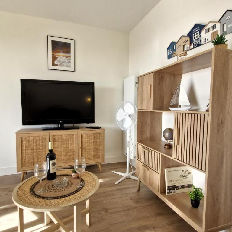Royan - APPARTEMENT entièrement RÉNOVÉ TOUT CONFORT – Idéal Vacances ! - One-Bedroom Apartment with Balcony - 5