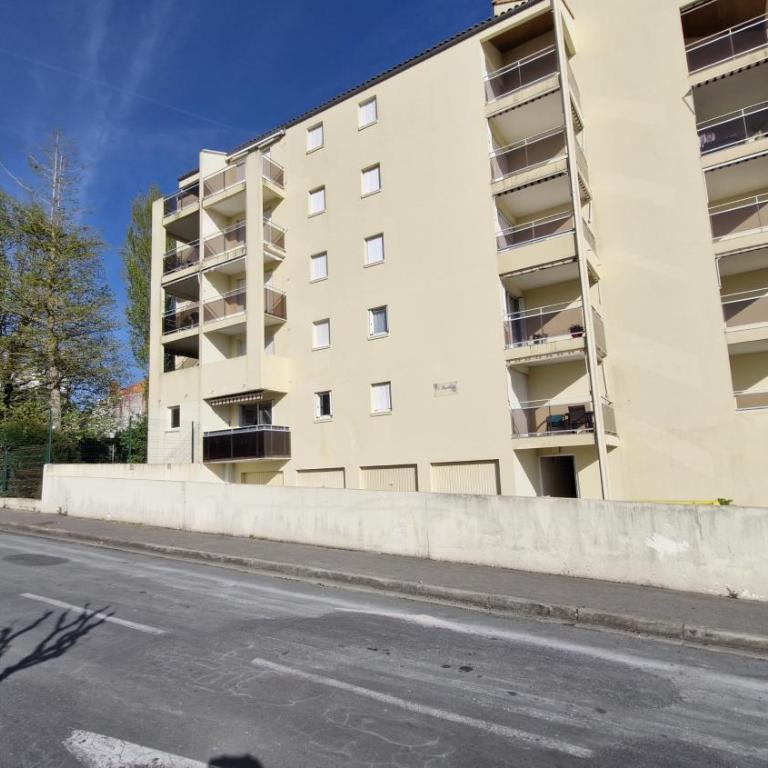 Royan - APPARTEMENT entièrement RÉNOVÉ TOUT CONFORT – Idéal Vacances ! - One-Bedroom Apartment with Balcony - 25
