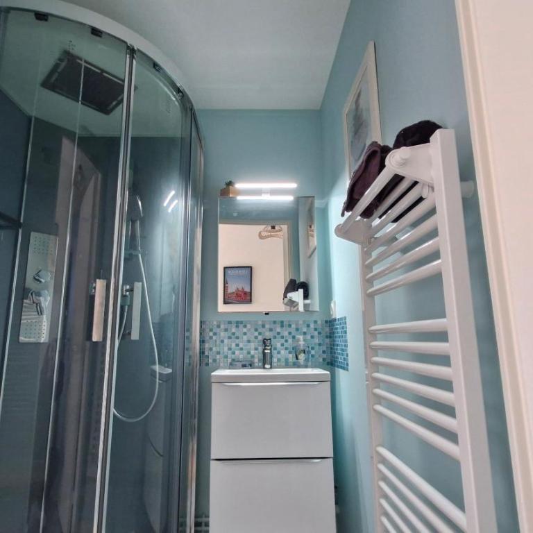 Royan - APPARTEMENT entièrement RÉNOVÉ TOUT CONFORT – Idéal Vacances ! - One-Bedroom Apartment with Balcony - 19