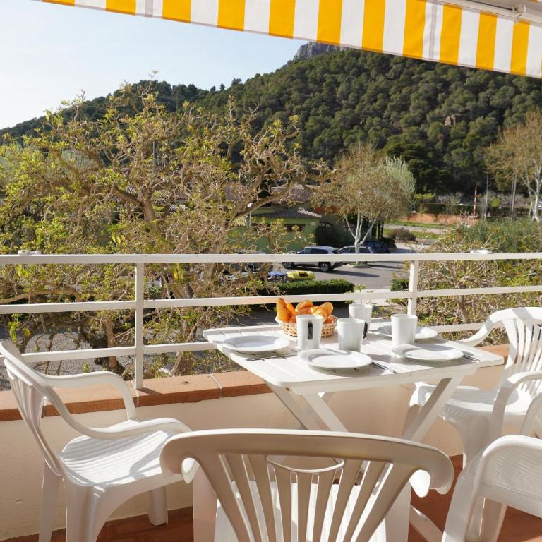 Apartamento Reformado con Piscina cerca de la Playa y Centro de L'Estartit, Ideal para Familias - ES-323-58 - Apartment - 4