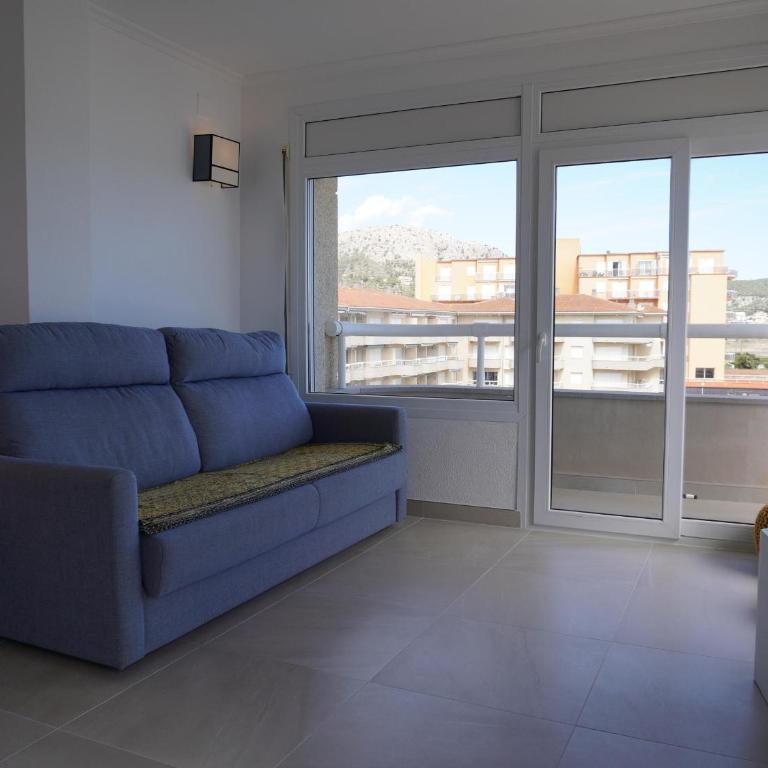Apartamento junto al mar en L'Estartit con piscina - ES-323-83 - Apartment - 12