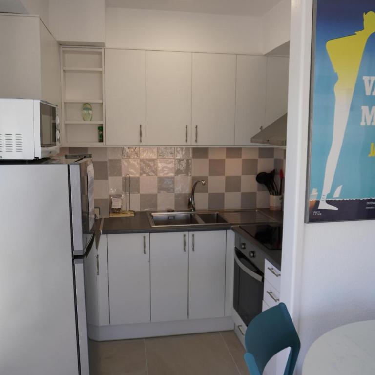 Apartamento junto al mar en L'Estartit con piscina - ES-323-83 - Apartment - 14