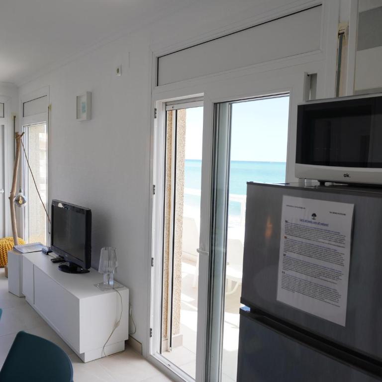 Apartamento junto al mar en L'Estartit con piscina - ES-323-83 - Apartment - 17