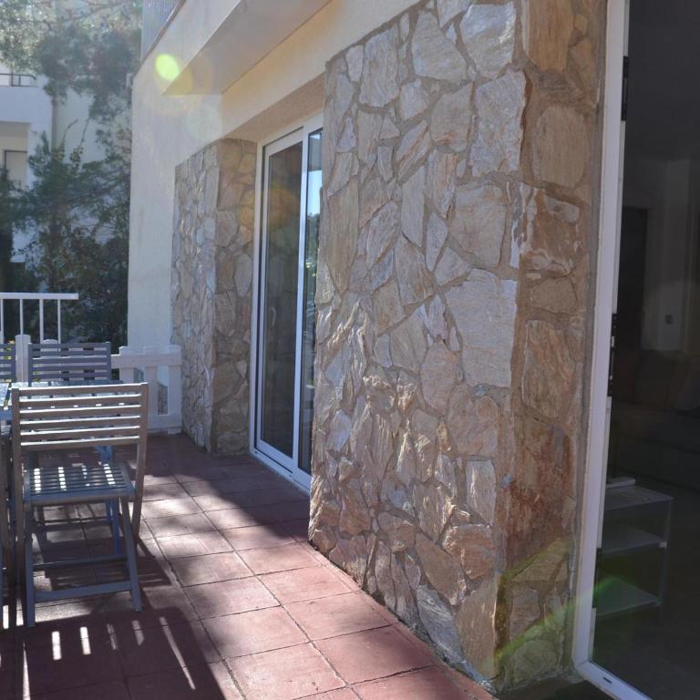 Apartamento moderno con terraza, aire acondicionado y aparcamiento privado en L'Estartit - ES-323-8 - Apartment - 12