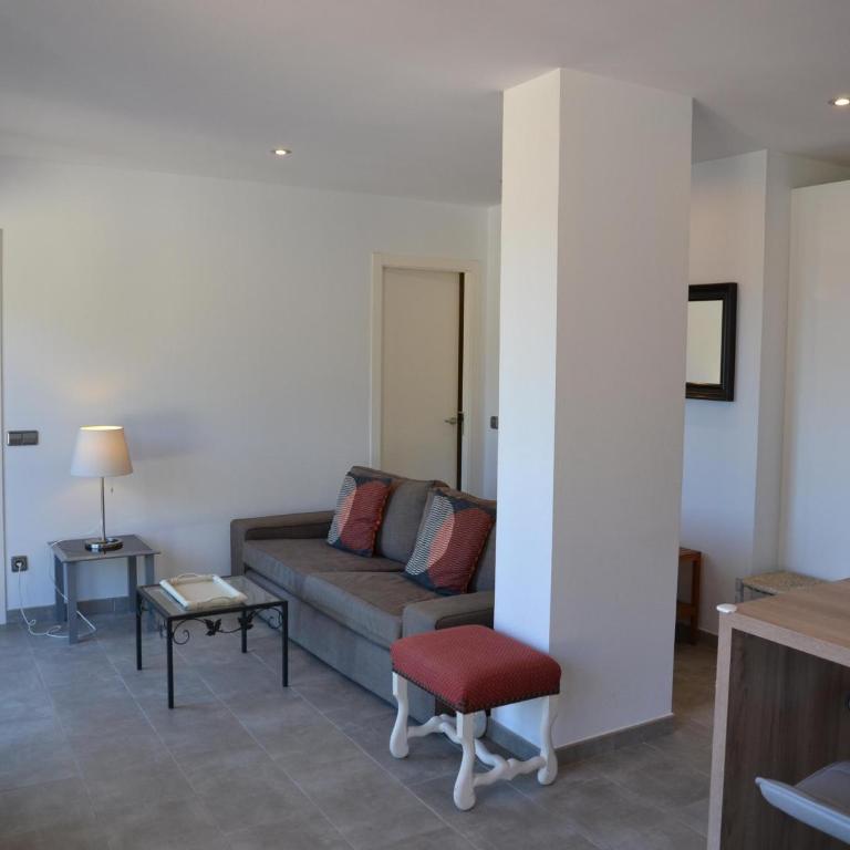 Apartamento moderno con terraza, aire acondicionado y aparcamiento privado en L'Estartit - ES-323-8 - Apartment - 14