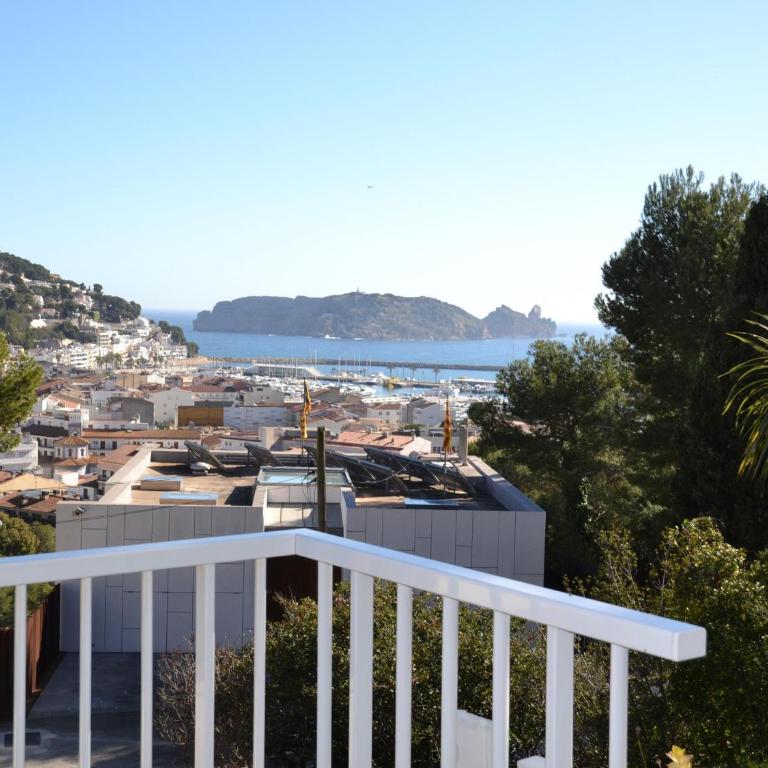 Apartamento moderno con terraza, aire acondicionado y aparcamiento privado en L'Estartit - ES-323-8 - Apartment - 32