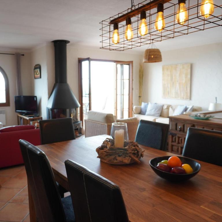 Encantadora Casa con Piscina y Vista al Mar en L'Estartit - ES-323-28 - Vacation Home - 15